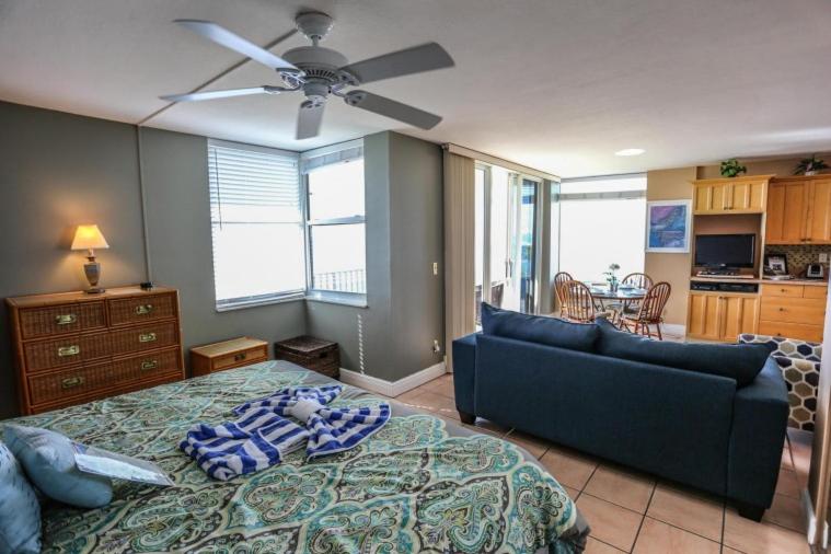 Estero Beach and Tennis 703B photo 2