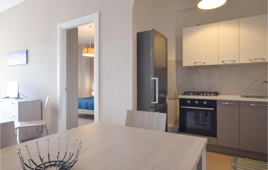 Beautiful Apartment In Giardini Naxos With Wifi And 1 Bedrooms photo 4