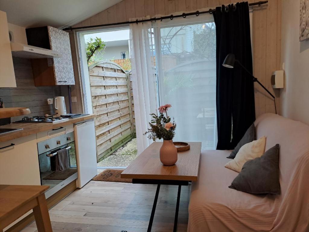 Joli studio au calme dans un jardin privatif photo 1