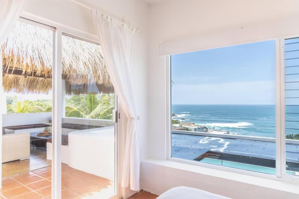 Gorgeous Beach House with incredible oceanview photo 2