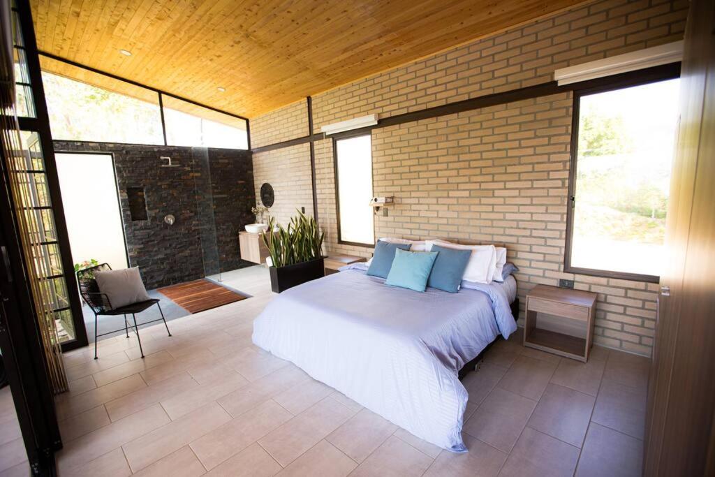 House *LOS PINOS* view of Peñol photo 4