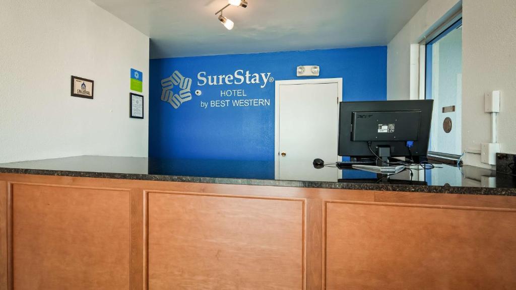 SureStay Hotel by Best Western Findlay photo 4
