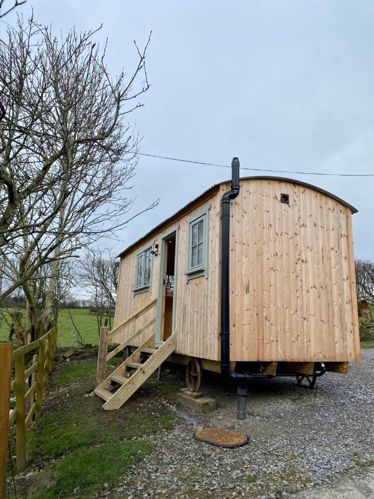 Lowgingerfield Shepherd Hut, Darlington