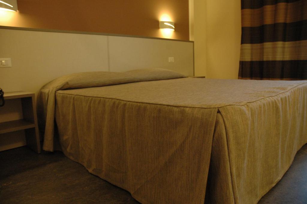 Hotel 4 Strade photo 3