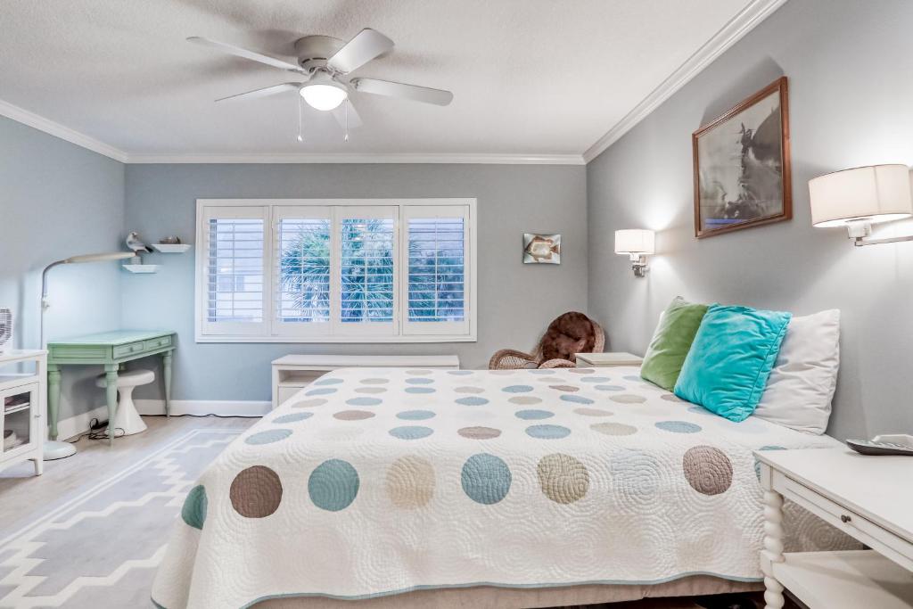 Anastasia Island Escape photo 3