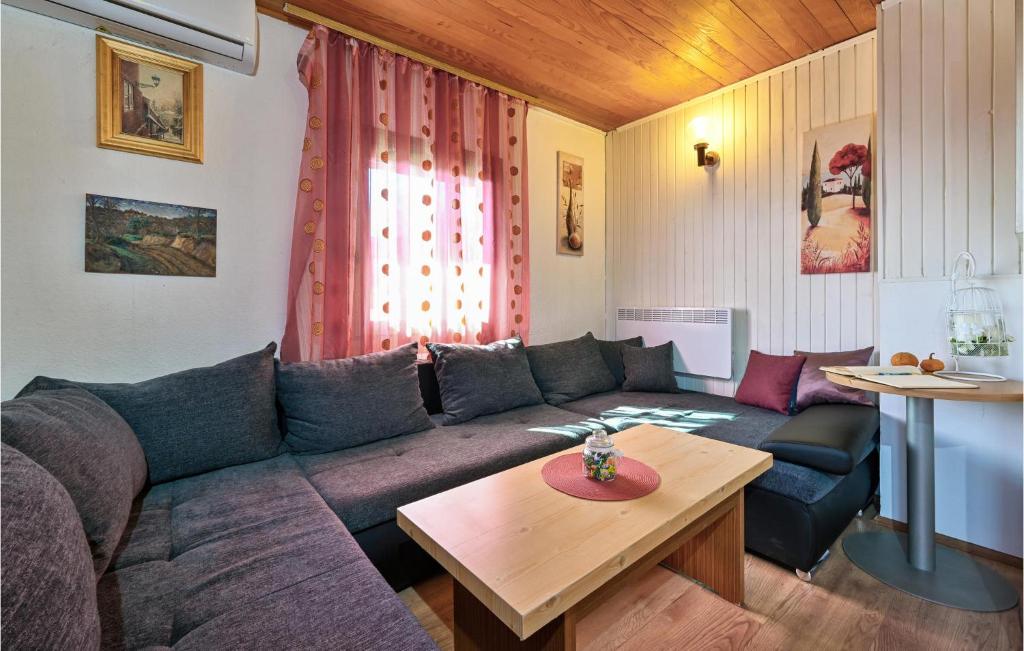 Nice Home In Beletinec With Sauna, Wifi And 2 Bedrooms photo 1