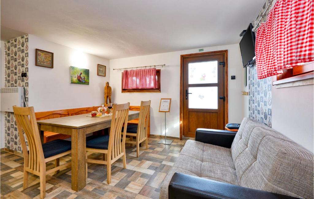 Nice Home In Beletinec With Sauna, Wifi And 2 Bedrooms photo 2
