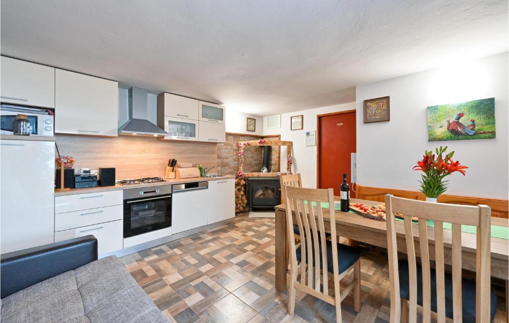 Nice Home In Beletinec With Sauna, Wifi And 2 Bedrooms photo 3