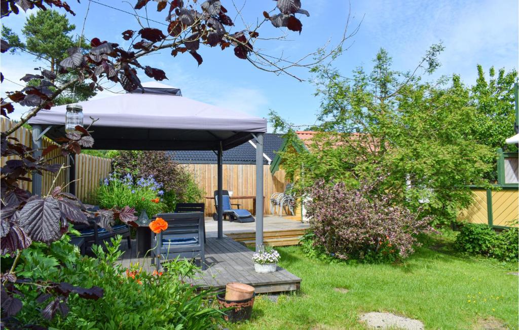 Stunning Home In Farsund With 4 Bedrooms And Wifi photo 1