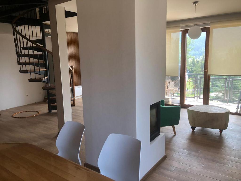 Bakuriani Fun, nice view and design, cosy and spacious photo 3