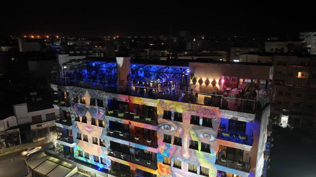 Rise Street Art Hotel photo 2