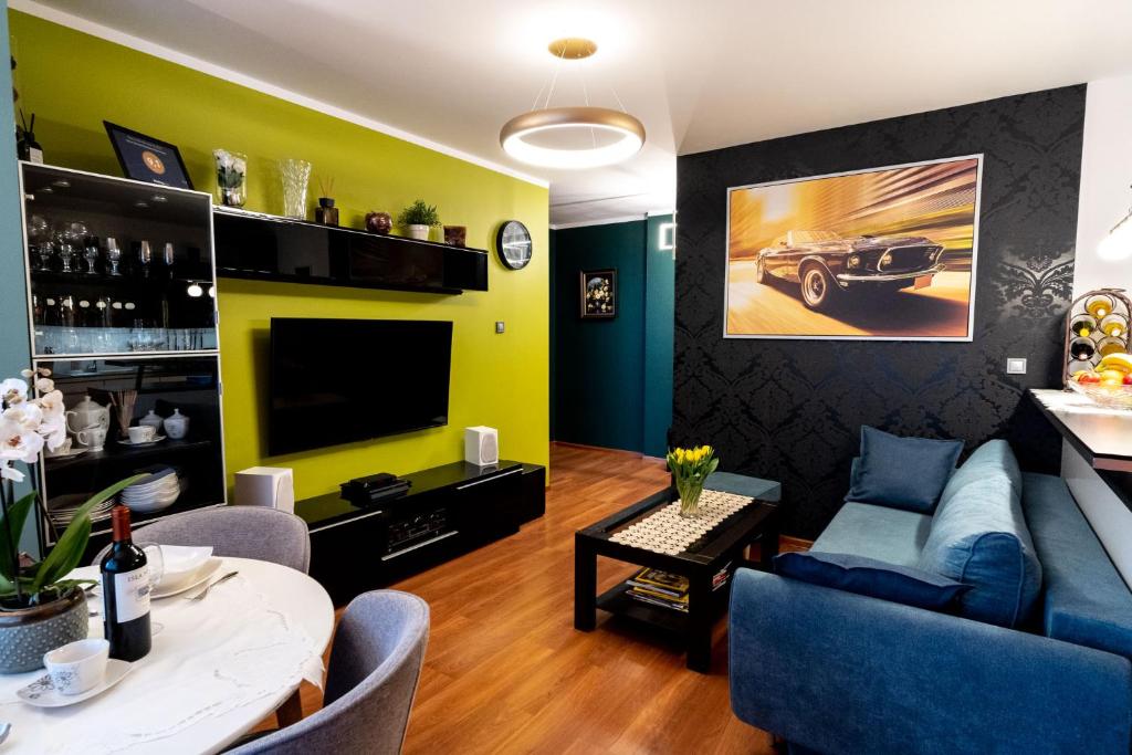 Torre Verona Apartment - 70m2, Terrace photo 4