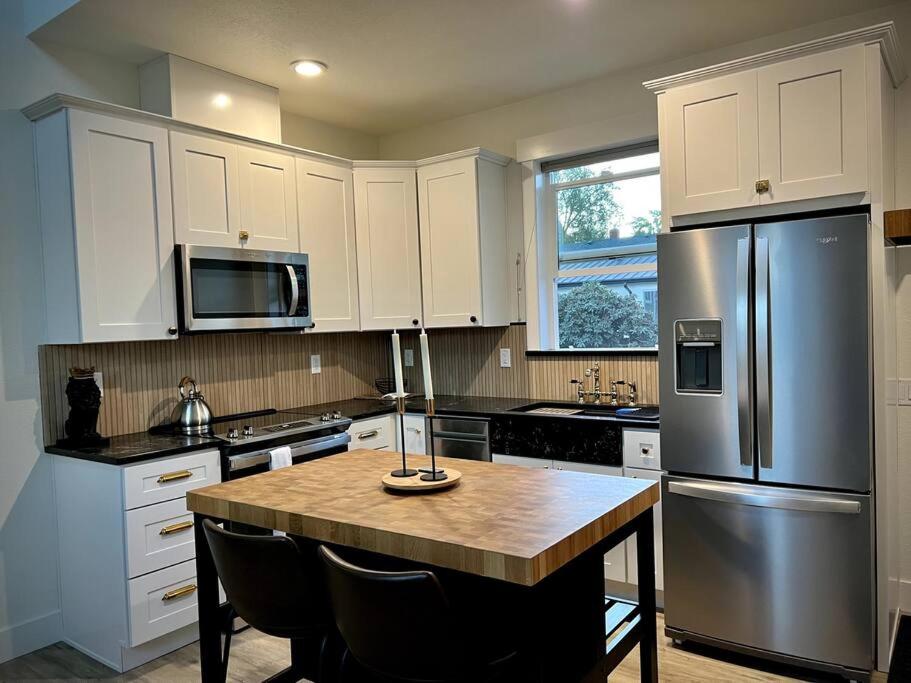 Brand New Custom Built Cottage in Downtown w/Pool! image