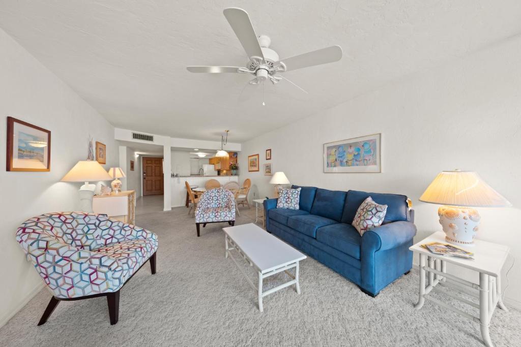 Sunset 1101, 2 Bedrooms, Sleeps 6, Heated Pool, Gulf Front, Elevator photo 3