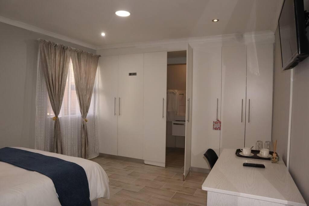 Winter Hill Home - Familia photo 3