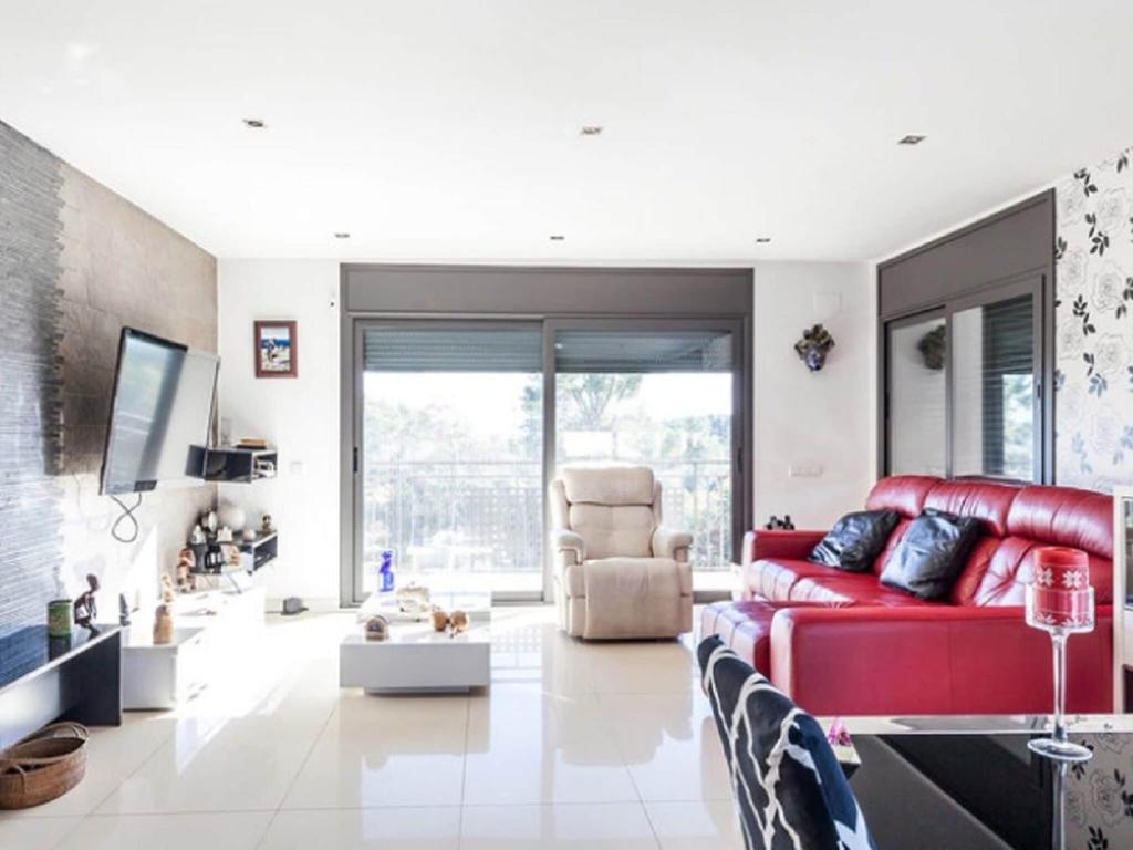 beautiful holiday home in Castellar del Riu with garden photo 2