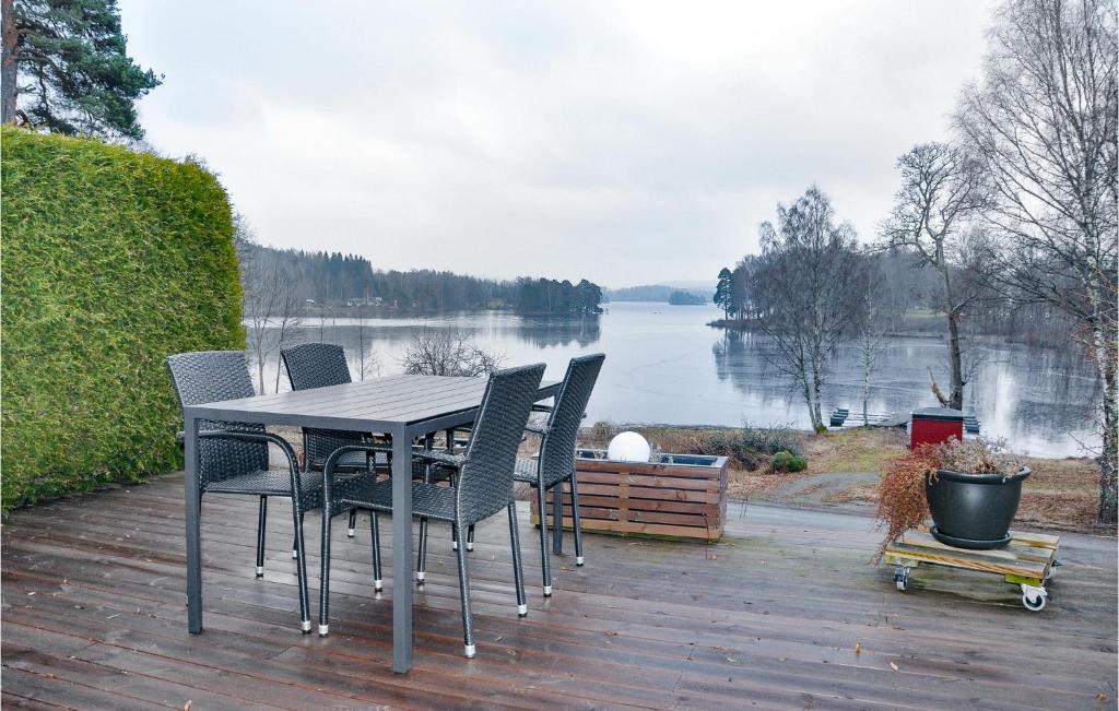 Stunning Apartment In Billingsfors With 3 Bedrooms photo 2