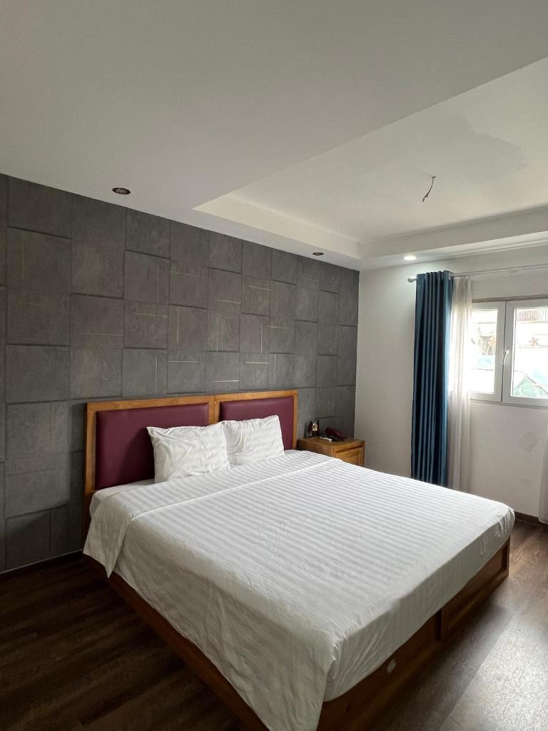 Hanoi Holiday Diamond Hotel