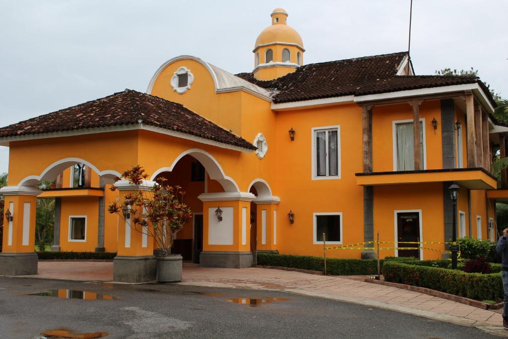 Amatique Bay Hotel photo 3