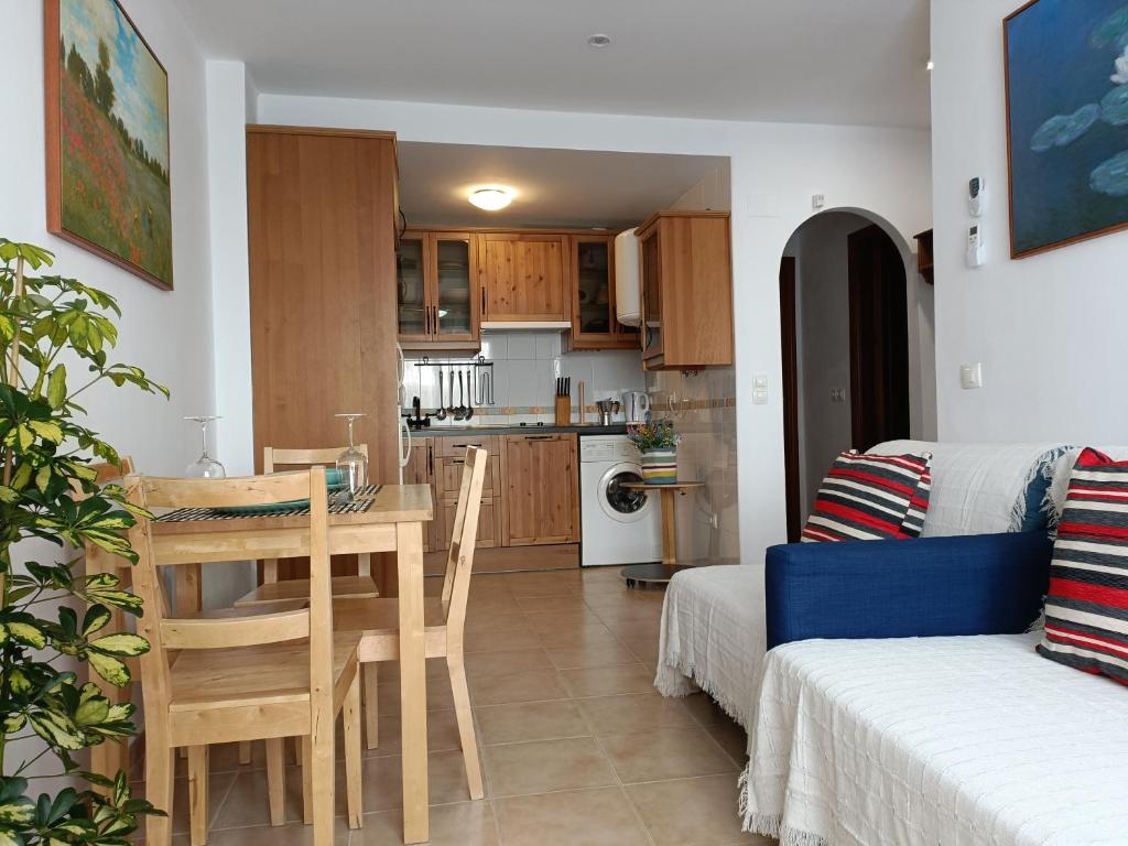 bonito apartamento en Monachil pueblo photo 1