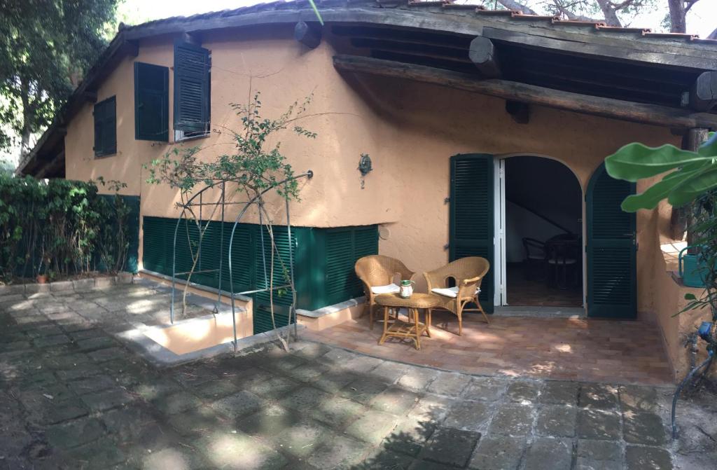 VILLETTA CON SPIAGGIA PRIVATA ALLE DUNE