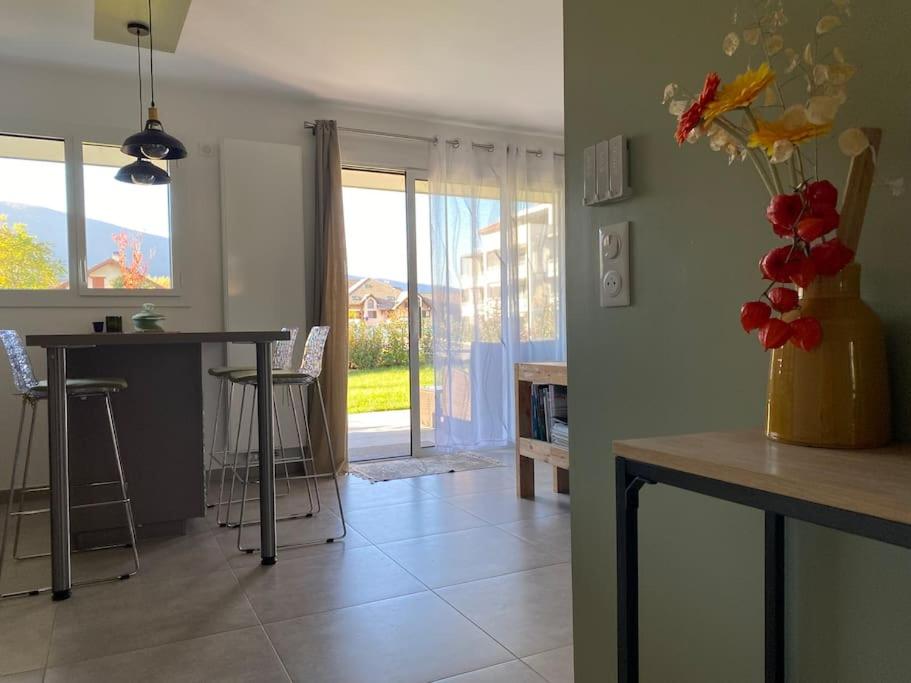 Appartement neuf au calme proche du lac photo 3