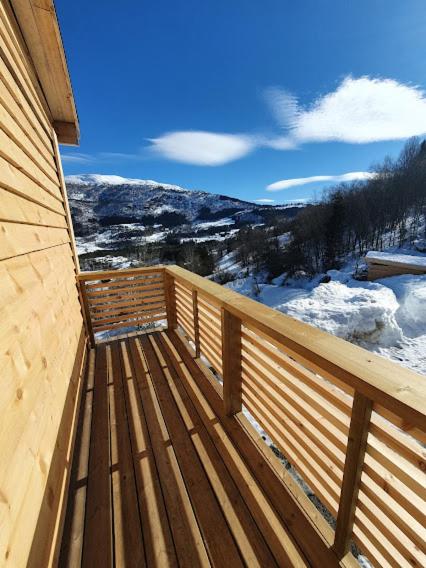 Molden 2-fjellutsikt og jacuzzi tilgang. photo 1