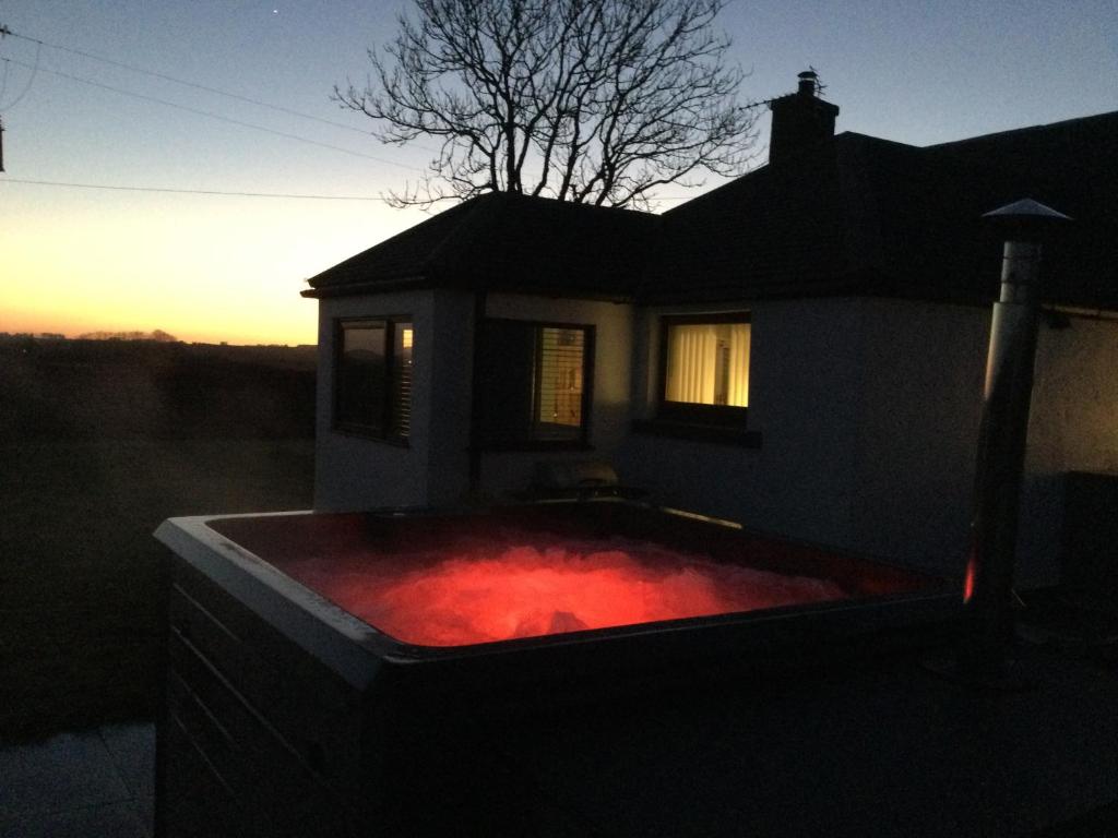 Meikle Aucheoch Holiday Cottage, plus Hot Tub, Near Maud, in the heart of Aberdeenshire photo 4