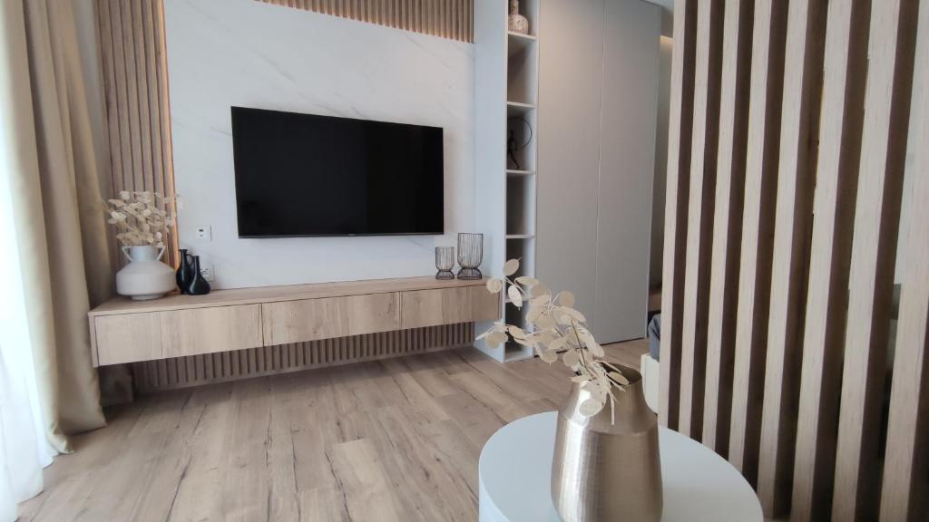 Apartments Tomislav photo 2