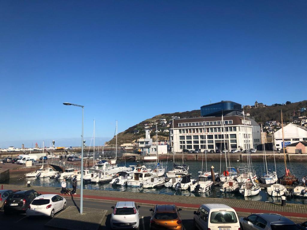Captain YOO - Bénéc’ - App industriel sur le port photo 1