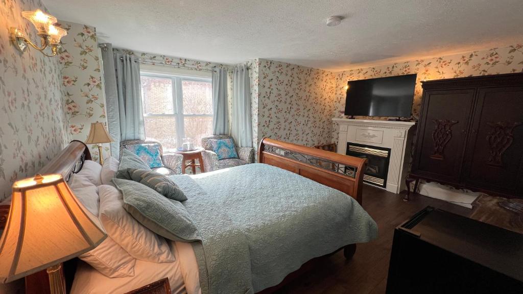 Bedham Hall B&B photo 2