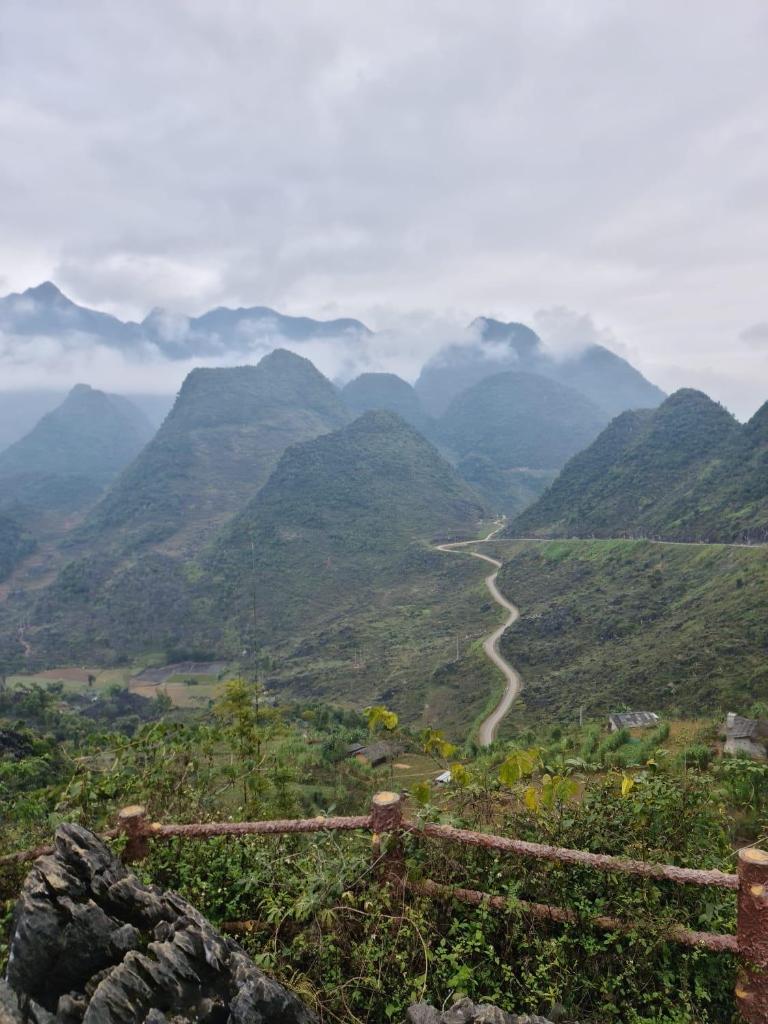 Airport Suites Hostel - Ha giang Loop Tour