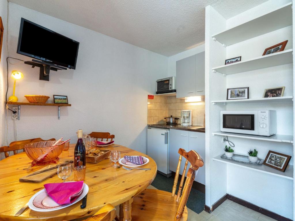 Apartment Les Mousquetons-19 by Interhome photo 1