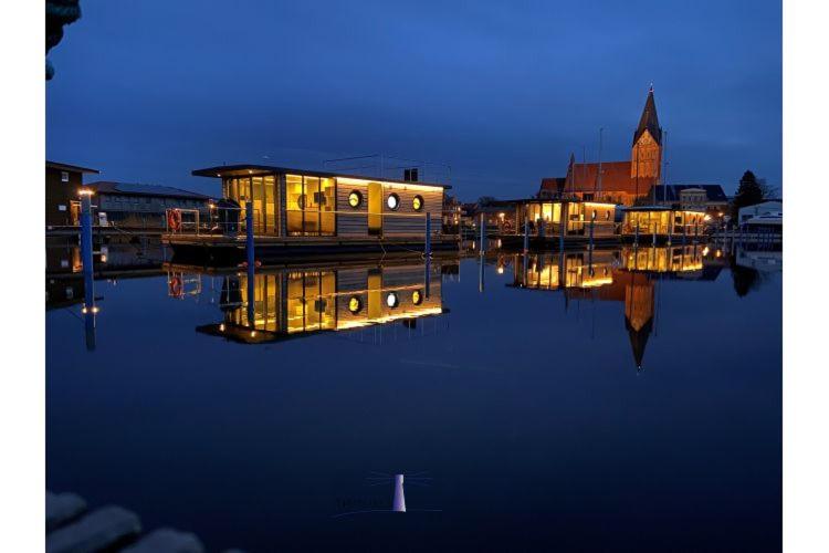 Hausboot Fjord Vela mit Biosauna in Barth photo 1