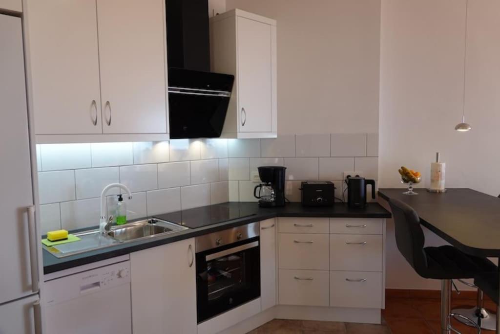 Schönes Apartment mit Terrasse und Meerblick. photo 1