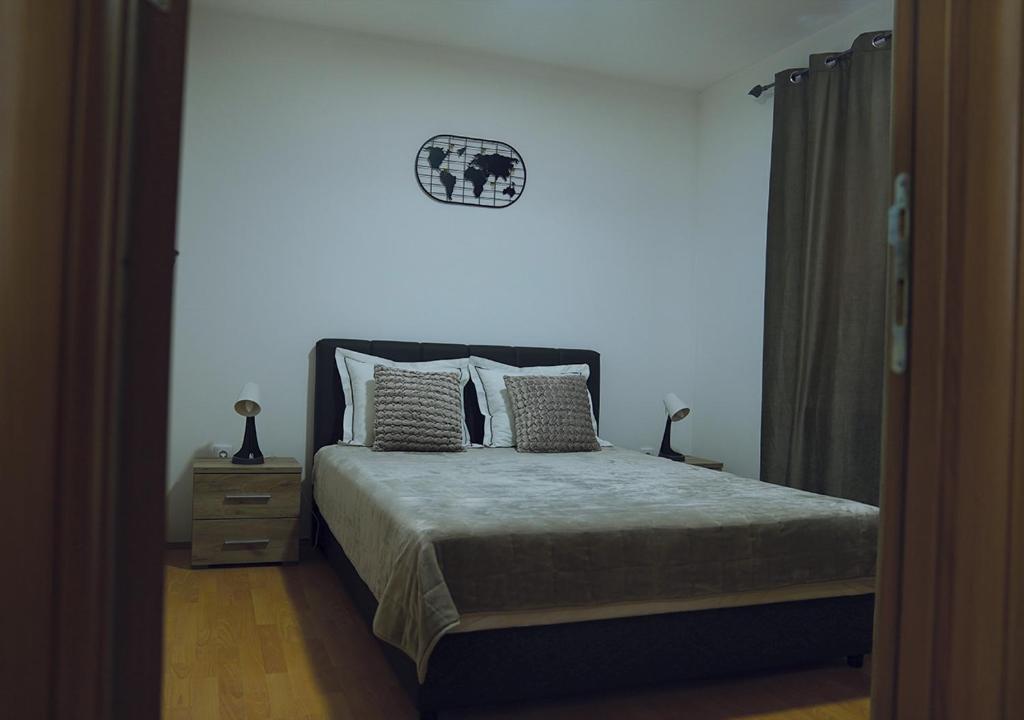 Aster Apartments photo 1