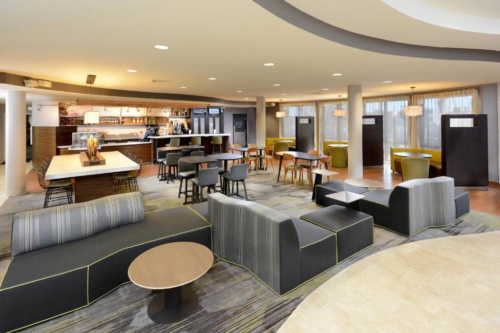 Courtyard by Marriott Danville image