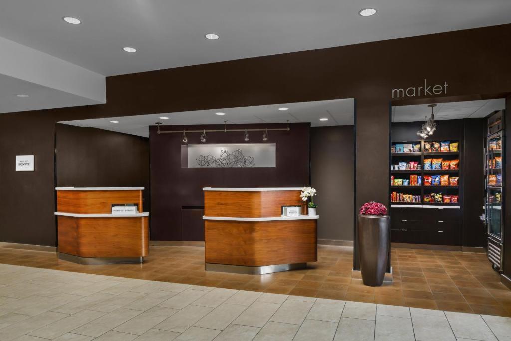 Courtyard by Marriott Dallas Lewisville photo 4