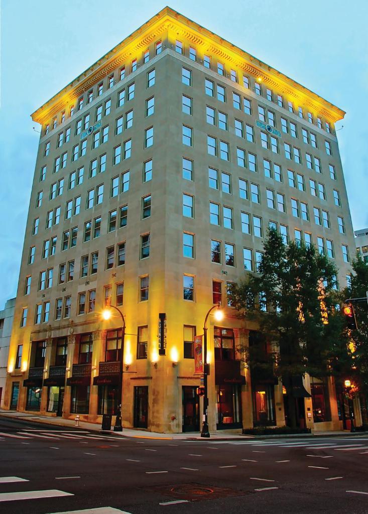 Glenn Hotel, Autograph Collection image