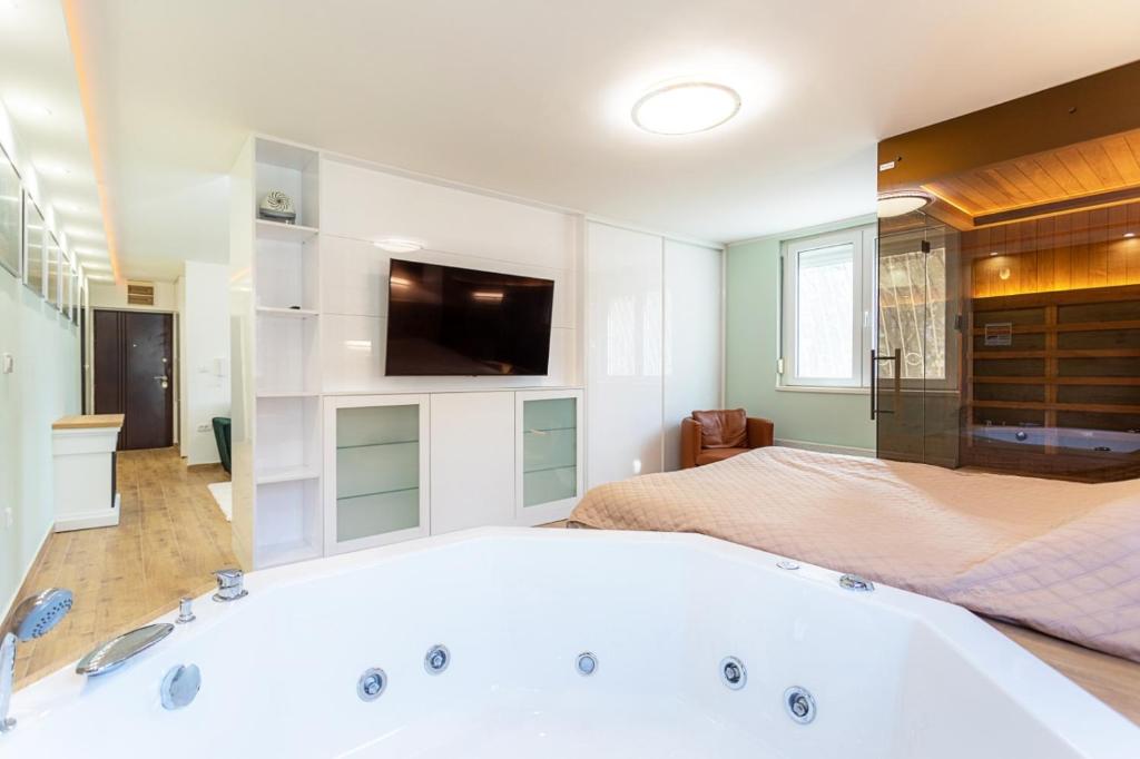 Morning Wood Spa Apartment photo 4