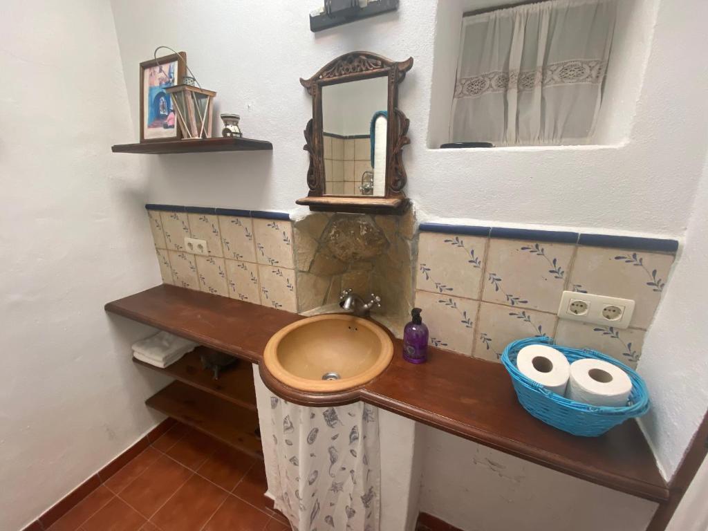 Beautiful Traditional town house - Tap to explore photos