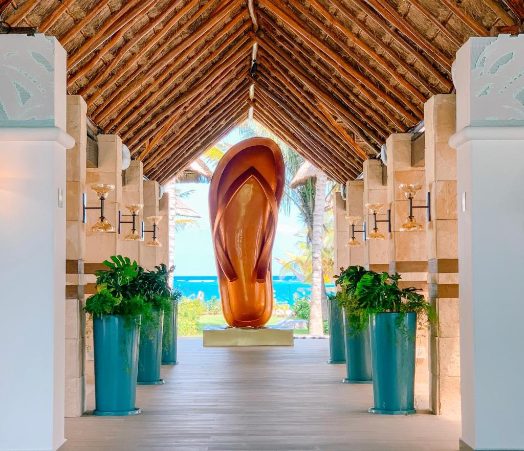 Margaritaville Island Reserve Riviera Cancún - An All-Inclusive Experience for All photo 2