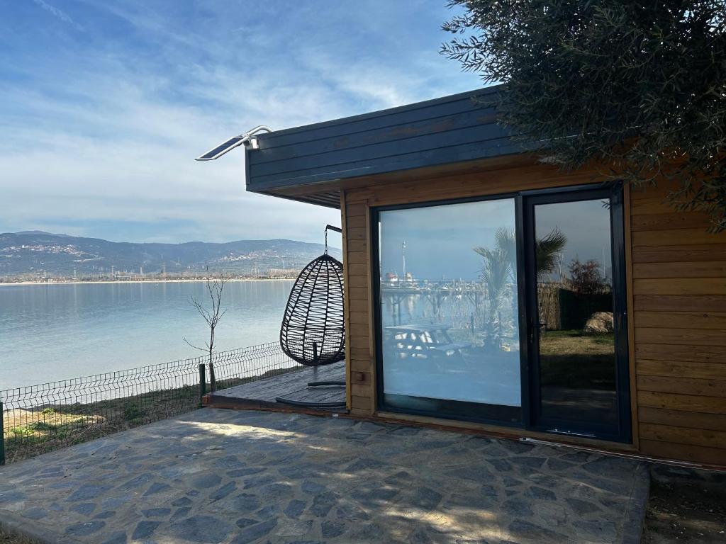 Exclusive Bungalow by the Sea photo 4