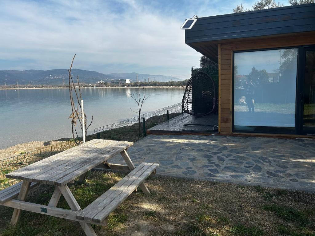 Exclusive Bungalow by the Sea photo 2