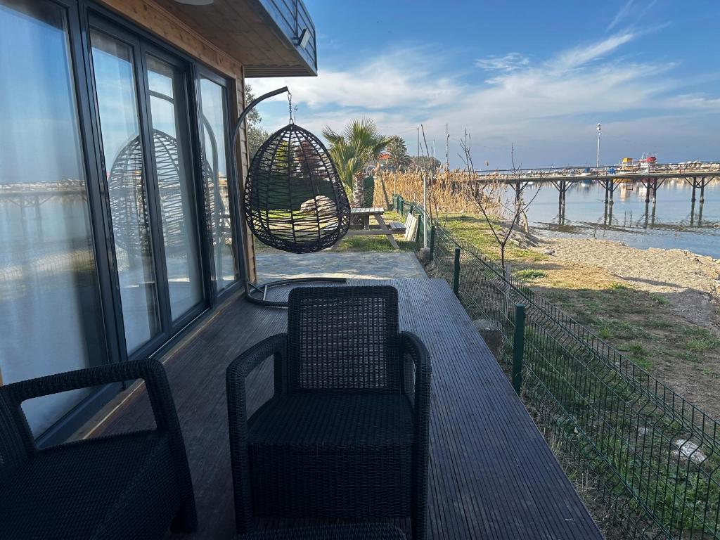 Exclusive Bungalow by the Sea photo 3