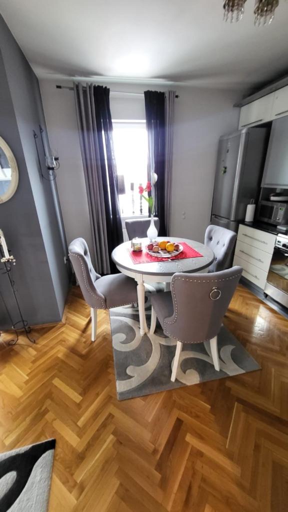 LEA-Lux Apartment photo 3