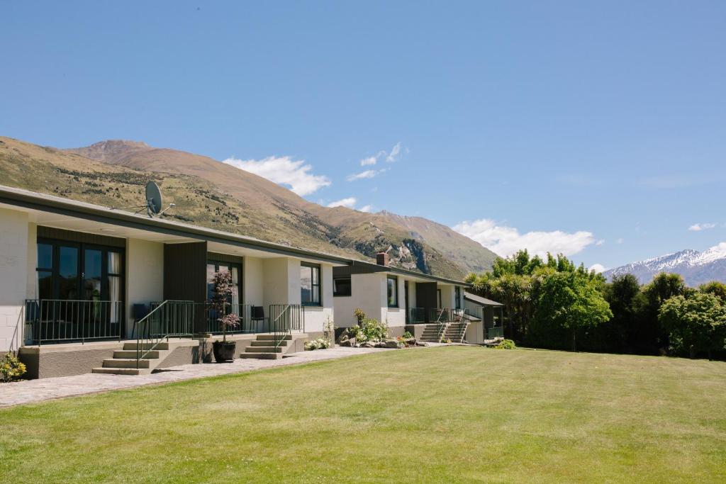 Wanaka Top 10 Holiday Park photo 3