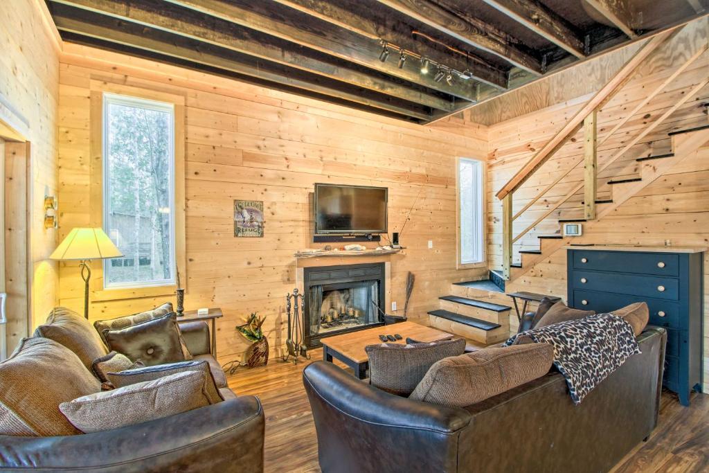 Pet-Friendly Santee River Retreat with Private Dock! photo 1