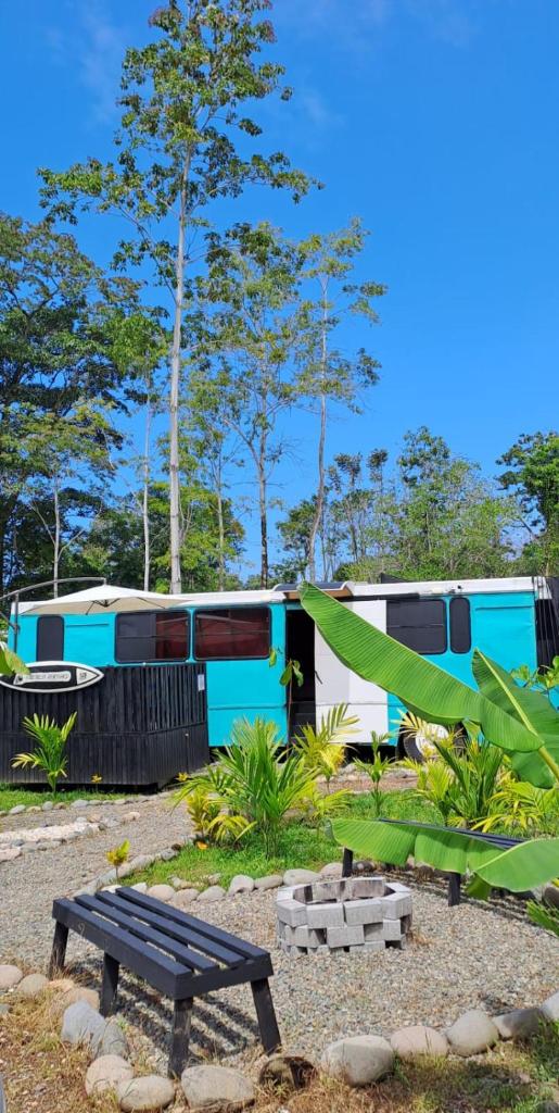 BusHotel Puerto Viejo with private Hot Tube very close to town photo 1