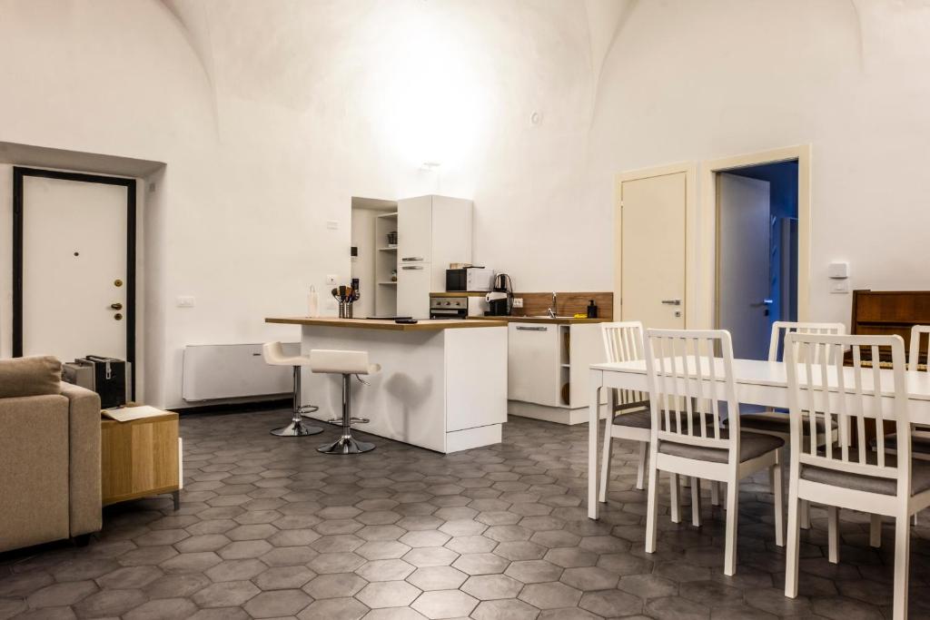 Affittacamere Archivolto del Teatro Room Type - Superior King Room